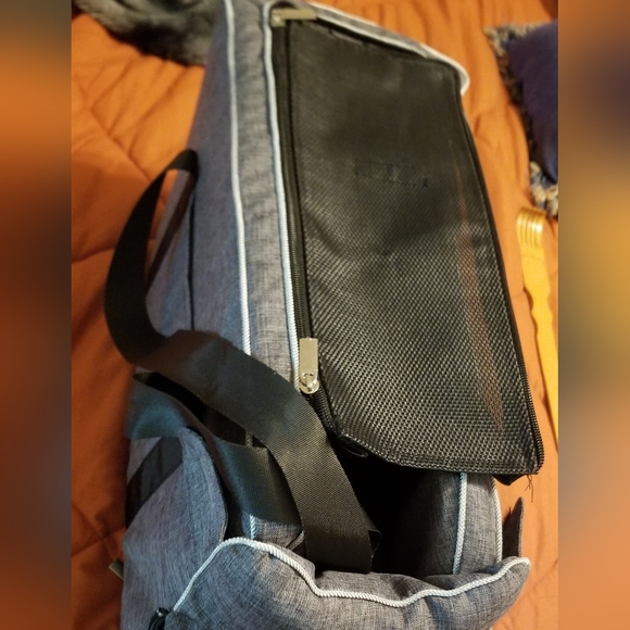 LITTLE FAMILY MEMBER CAR SEAT! NEW WOT - Picture 8 of 10